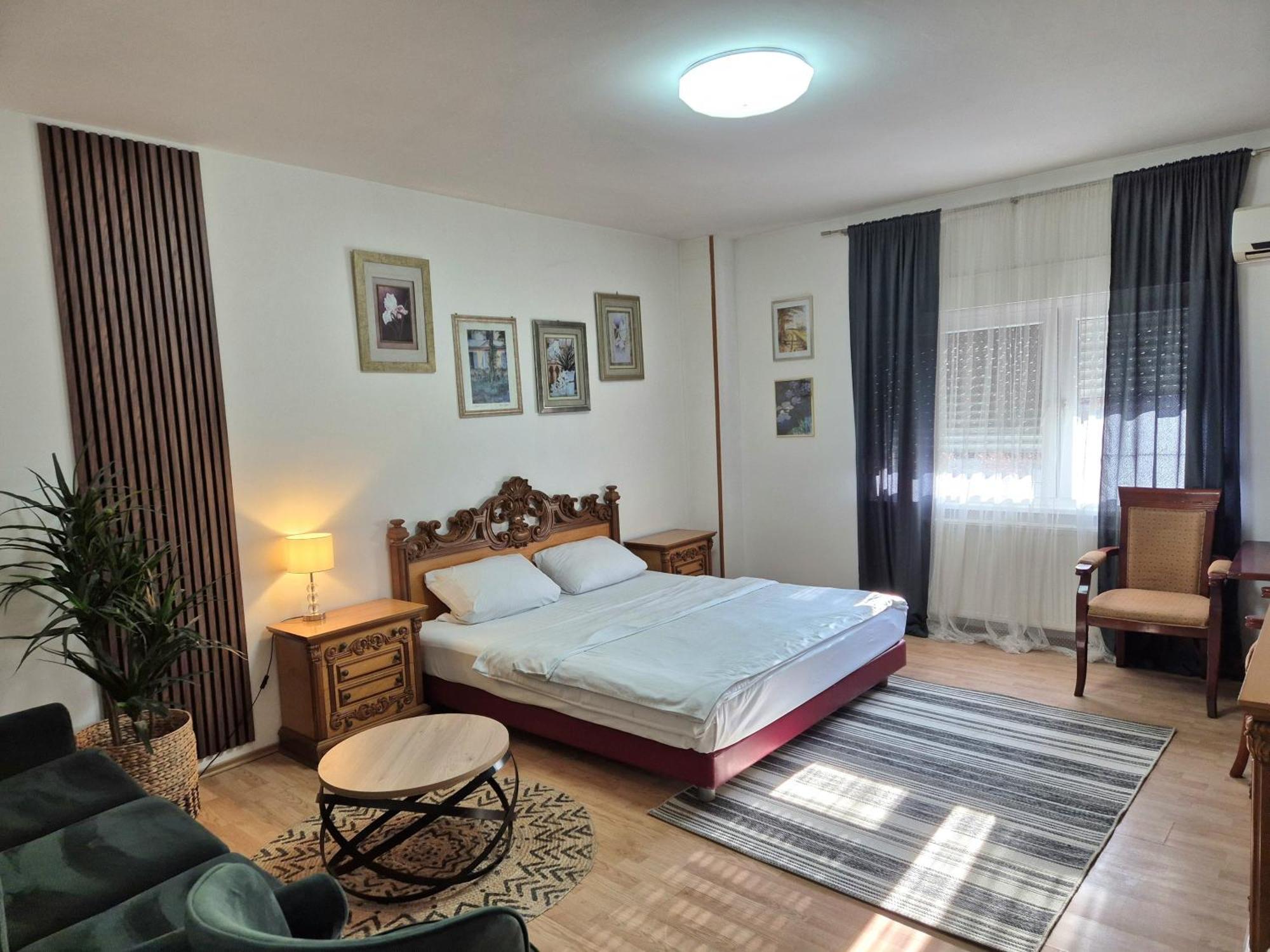 Rooms Villa Luigi Pančevo Exterior foto