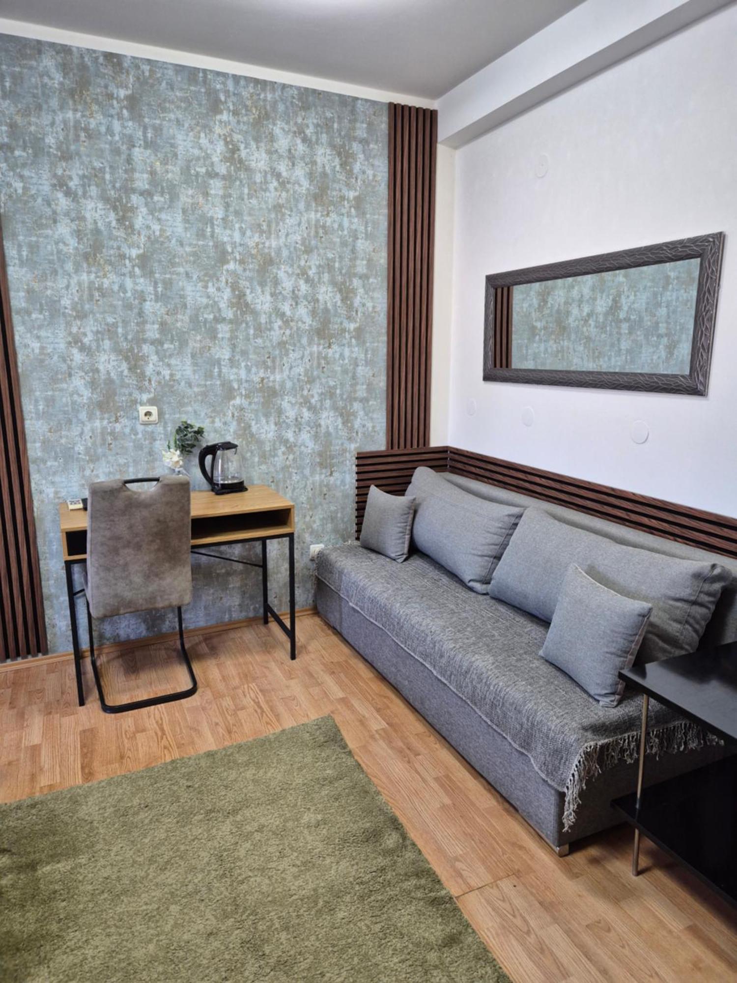 Rooms Villa Luigi Pančevo Exterior foto