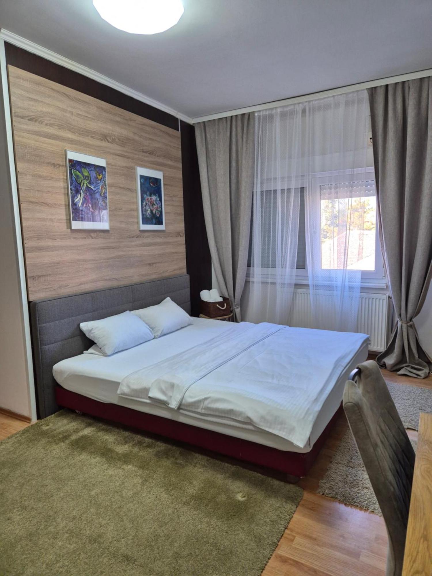 Rooms Villa Luigi Pančevo Exterior foto